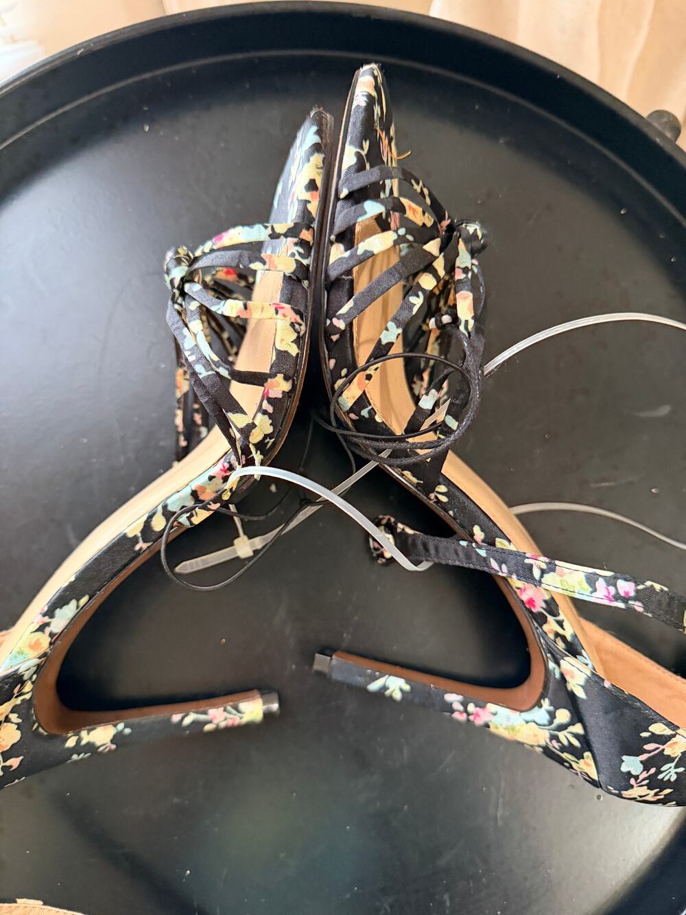 Who What Wear floral black strappy heels nwot 8